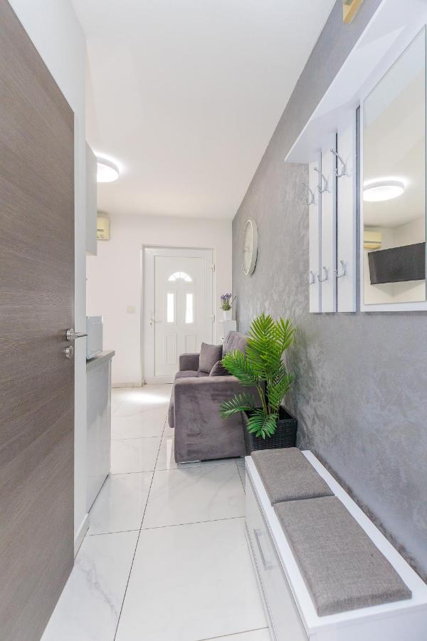 Apartment Ema Zadar Exterior photo