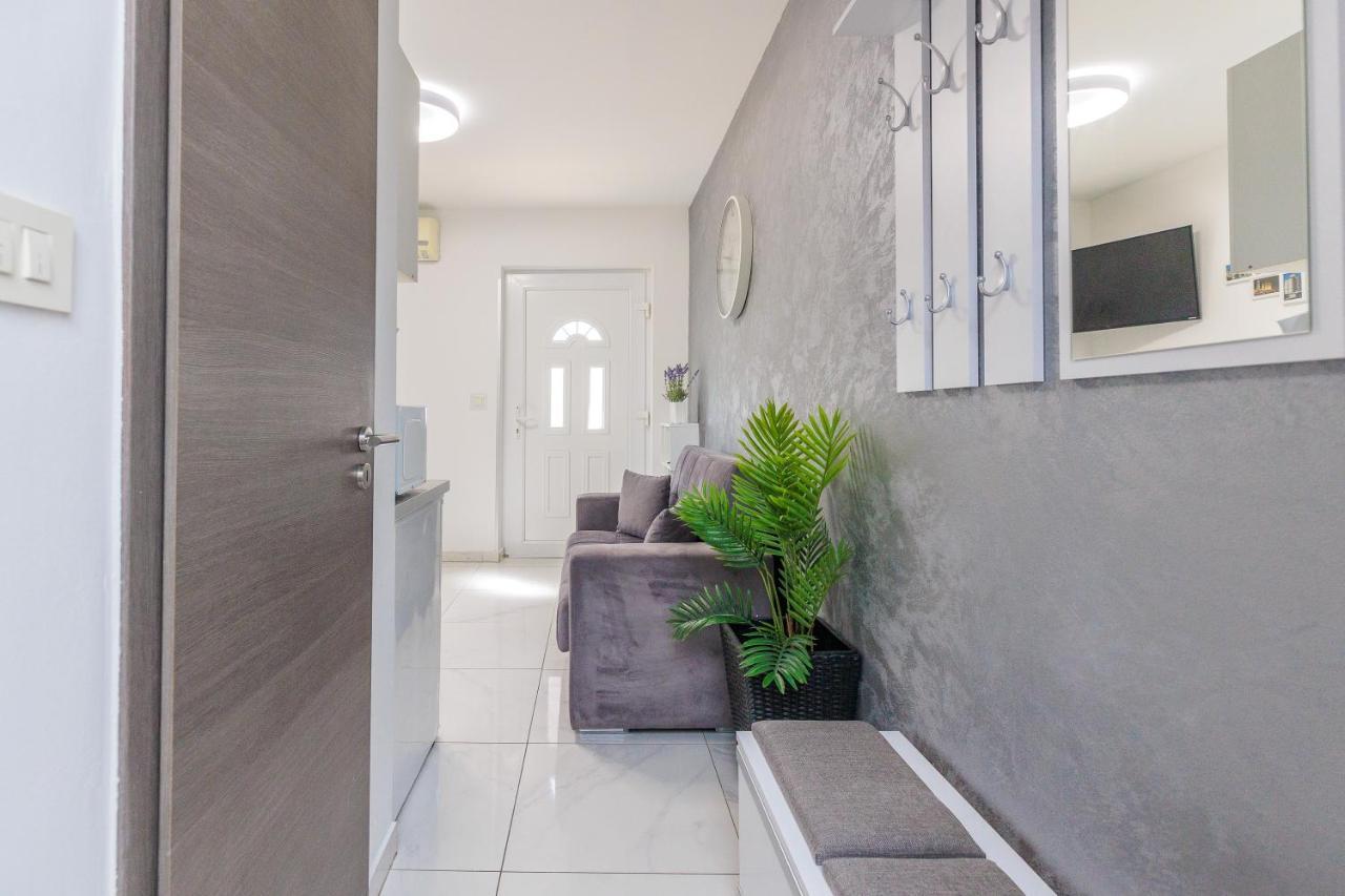 Apartment Ema Zadar Exterior photo